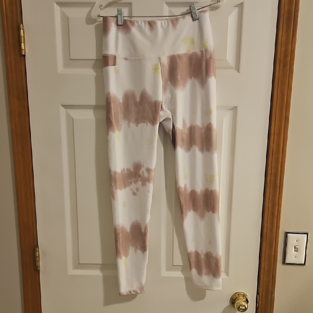 Ebb & Flow tie dye leggings